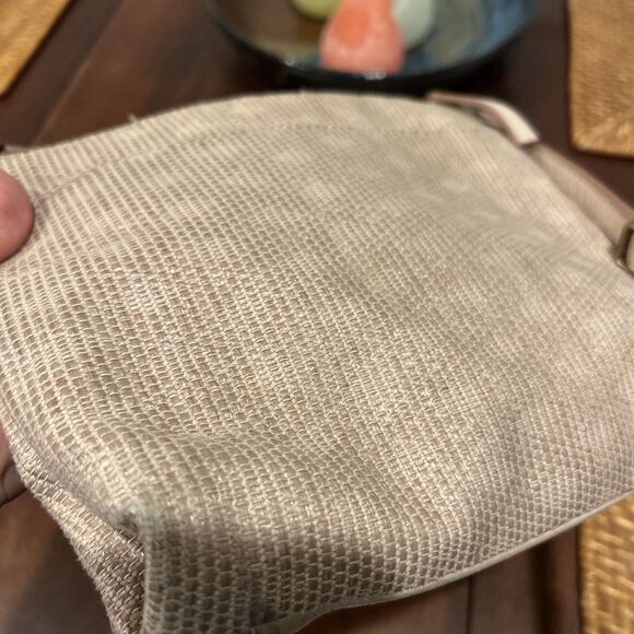 Fossil Leather Fabric Tan and Cream Crossbody Bag Zipped Pockets - Picture 13 of 16